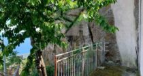 VENDUTO Caratteristica palazzina con giardino e vista mare nel centro storico – Pollina