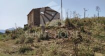 Terreno con Ruderi e Uliveto – Ideale per Agriturismo o Resort nelle Madonie