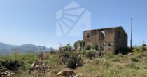 Terreno con Ruderi e Uliveto – Ideale per Agriturismo o Resort nelle Madonie
