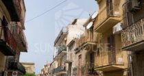 Vendesi appartamento a Lascari con vista mare
