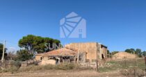 In vendita – Proprietà rurale di circa 900 m² con 22 ettari di terreno